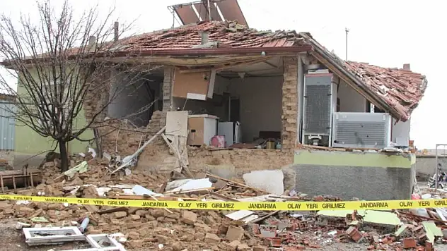 Karaman'da çay demleyelim derken ölümden döndüler