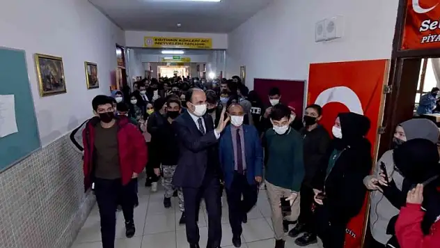 Başkan Altay: 'Öğrencilerimizin yerel yönetimlere katkısı çok önemli'