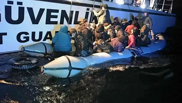 Marmaris'te 25 düzensiz göçmen kurtarıldı