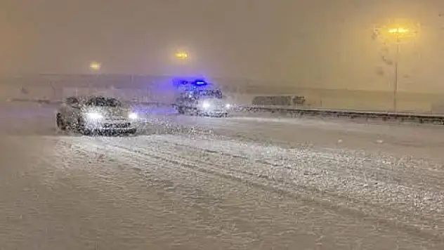İstanbul'da özel araçların trafiğe çıkması yasaklandı
