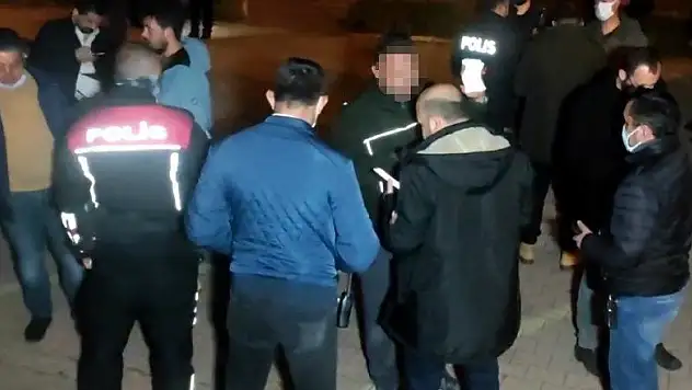 İki arkadaşın alkol masasındaki kavgası kanlı bitti