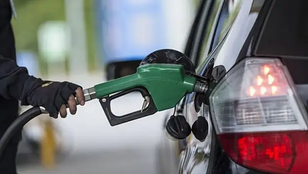 Petrol fiyatları için korkutan açıklama: Bütün dünyaya zam yağacak