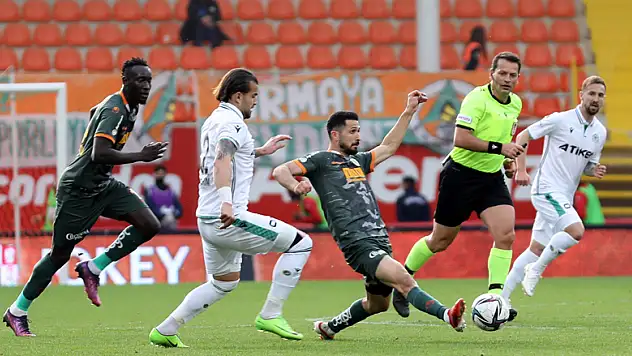 Spor Toto Süper Lig: Alanyaspor: 5 - Konyaspor: 1