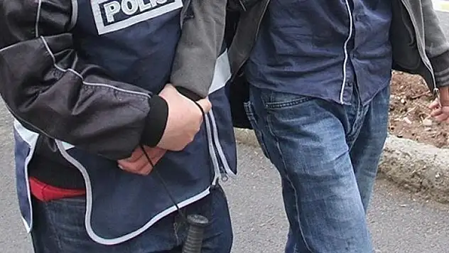 Konya merkezli FETÖ'nün askeri gizli yapılanmasına operasyon: 8 tutuklama