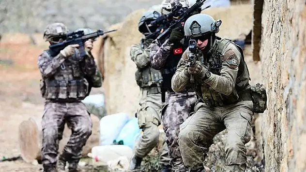 Barış Pınarı'nda 2 terörist etkisiz hale getirildi!