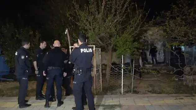 Tartıştığı babasının başına mermer ile vurarak öldürdü!