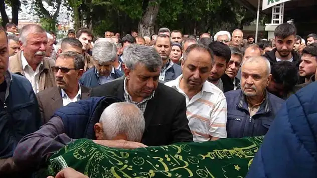 Kanlı pusuda öldürülen marangoz son yolculuğuna uğurlandı