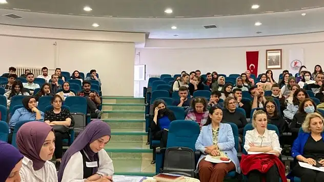 'Olmak Üzerine Konuşmalar' etkinliği