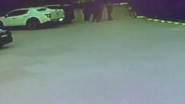 Eski milletvekili ağabeyine kurşun yağdırdı