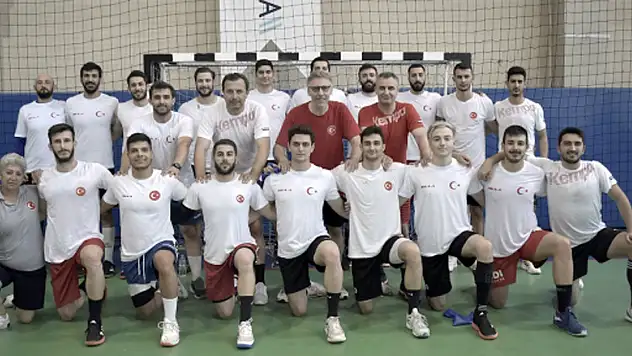 Milli hentbolcular iki uluslararası turnuvada boy gösterecek