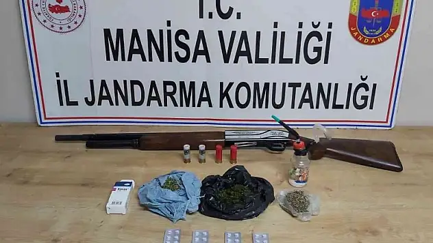 Evin her köşesinden uyuşturucu çıktı