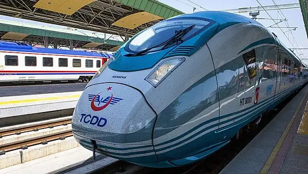 Yüksek Hızlı Trenlere bayram düzenlemesi
