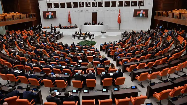 7 ayda 61 milletvekili istifa etti