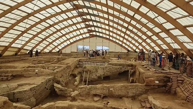 8600 yıllık görsel tanıklık: Lavların altındaki Konya'da dünyanın ilk haritası böyle doğdu