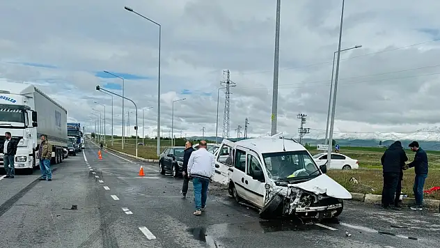 Çevre yolunda kaza 6 kişi yaralandı