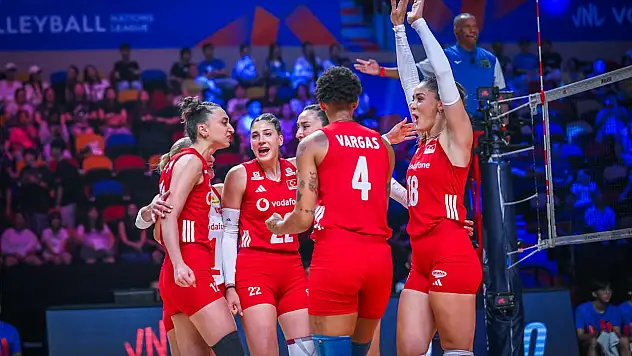 A Milli Kadın Voleybol Takımı, Milletler Ligi'nde şampiyon oldu