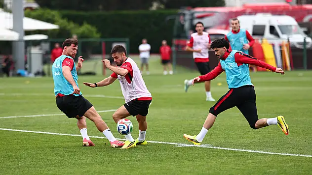 A Milliler, Konyasporlu oyuncunun da kadrosunda yer alacağı maça hazır