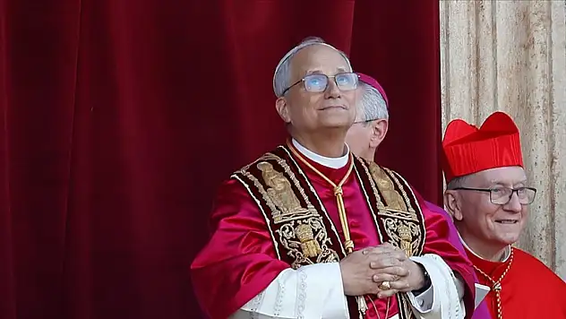 ABD'li Kardinal Prevost, Papa seçildi: '14. Leo' adını aldı