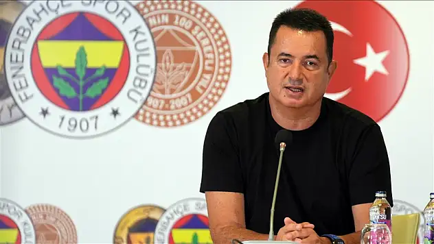 Acun Ilıcalı, Fenerbahçe yönetiminden ayrıldı