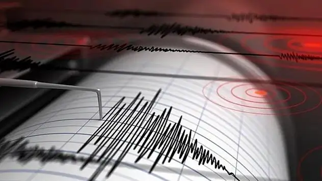 Adana beşik gibi sallandı: 5 büyüklüğünde deprem!