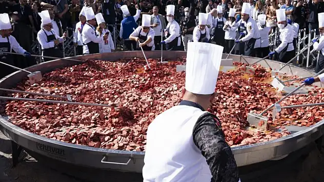 Afyon'a rekoru getiren dev tava Konya'da üretildi