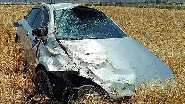 Afyonkarahisar'da otomobil takla attı: 4 kişi yaralandı