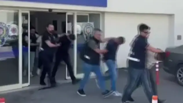 'Ağa' lakabıyla vatandaşlara korku salıyorlardı: Emniyetten kaçamadılar!
