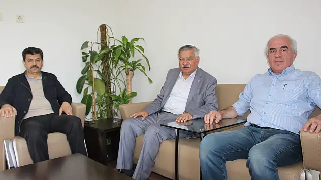 AK Parti Konya Milletvekili Latif Selvi Gazetemizi ziyaret etti