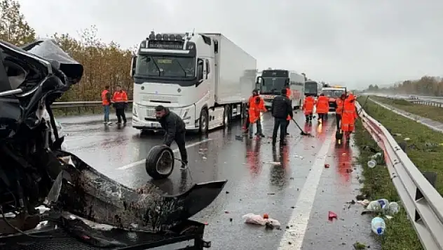 AK Partili Belediye Başkan Vekili Dündar Ziya Gültekin'in trafik kazasında hayatını kaybetti