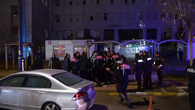 Aksaray'da karar duruşması kanlı bitti: 2 yaralı, 7 gözaltı