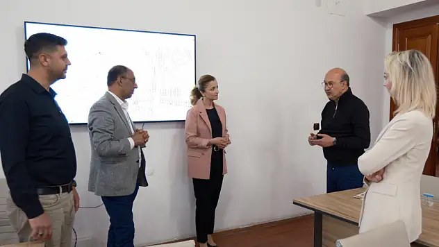 Akşehir'de doğalgaz hizmeti bekleyen mahallelerin akıbeti konuşuldu!