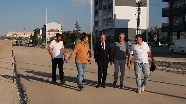 Akşehir'de yol seferberliği! Şehir merkezinden kırsala her nokta yenileniyor