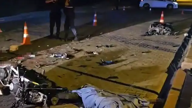 Alanya'da feci motosiklet kazası: 2 genç hayatını kaybetti