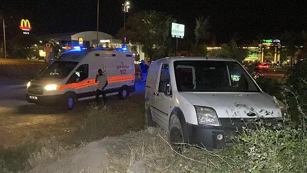 Alkollü ve ehliyetsiz sürücü kaza yaptı: Sürücü ağır yaralı