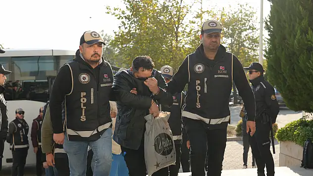 Alkollü yakalananlara 'Temiz Kan' taktiği uygulayan çete çökertildi.