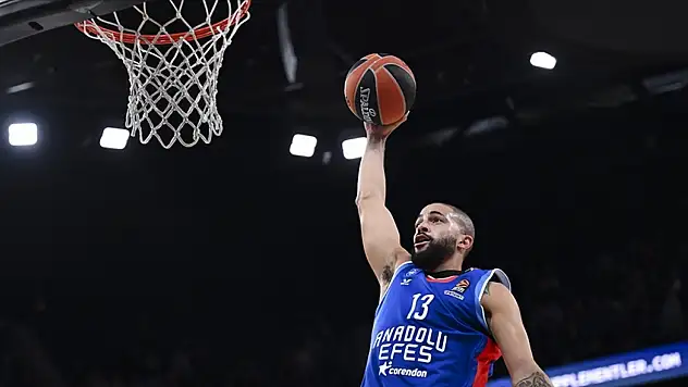 Anadolu Efes, Zorlu Real Madrid Deplasmanında