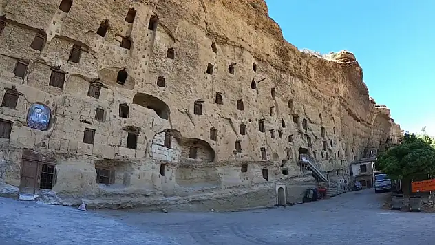 Anadolu'nun göbeğinde 252 odalı dev tahıl ambarı! 800 yıllık miras ayakta! Soğutma sistemi mühendisleri bile şaşırtıyor