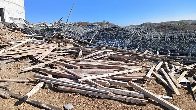 Ankara'da inşaat halindeki bina çöktü: 6 işçi yaralandı