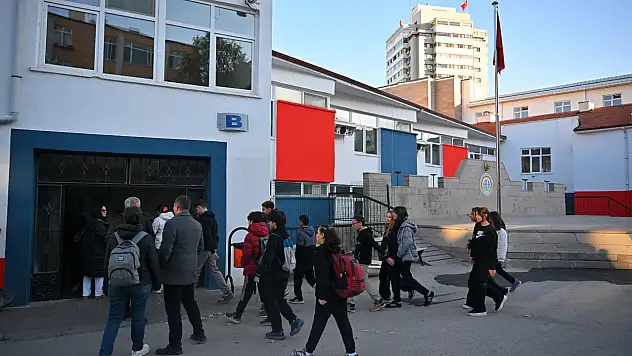 Ara tatilin ardından ilk ders zili çaldı
