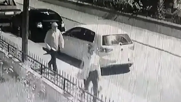 Aracına silahla saldırdılar, hayatını kaybetti!