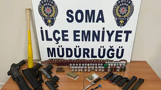 Aranan şahıslar polisle çatıştı: 2 polis memuru yaralandı