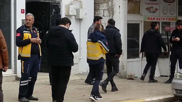 Asansörde ölü bulundu