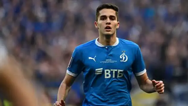 Aslan, Zakharyan'dan vazgeçmiyor