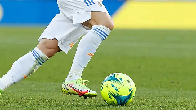 Avrupa'nın 5 büyük futbol liginde önemli maçlar oynanacak