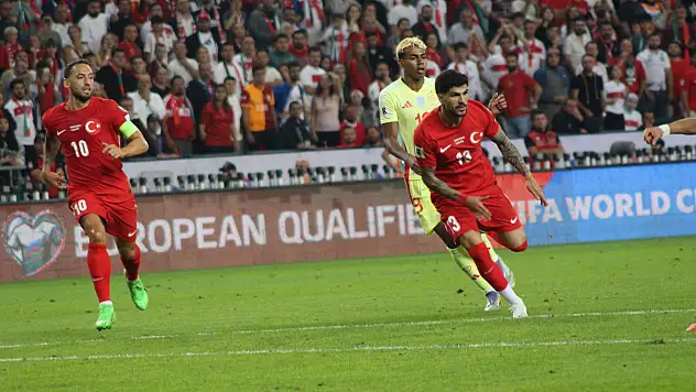 Ay-Yıldızlılar, İspanya karşısında umduğunu bulamadı