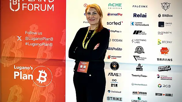 Ayça Aktolga Öztürk kimdir? Ayça Aktolga Öztürk eşi kimdir? Ayça Aktolga sevgilisi kimdir? Ayça Aktolga Öztürk avukat mı?
