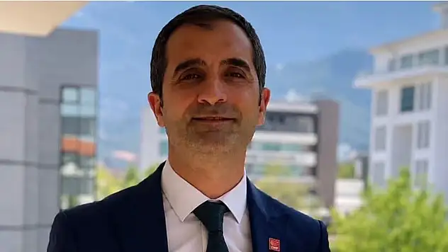 Ayhan Oran kimdir? Ayhan Oran CHP Denizli İl Başkanı mı oldu? Ayhan Oran avukat mı?
