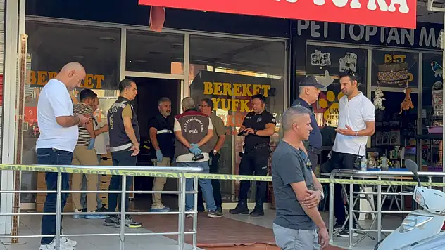 Baba ve iki çocuğu iş yerinde ölü bulundu