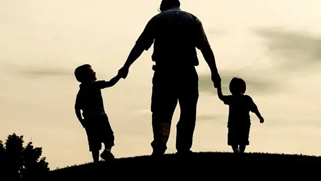 Babalar Günü mesajları 2025: En anlamlı, kısa ve uzun tebrikler