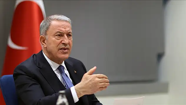 Bakan Akar'dan Suriye'nin kuzeyine harekat açıklaması